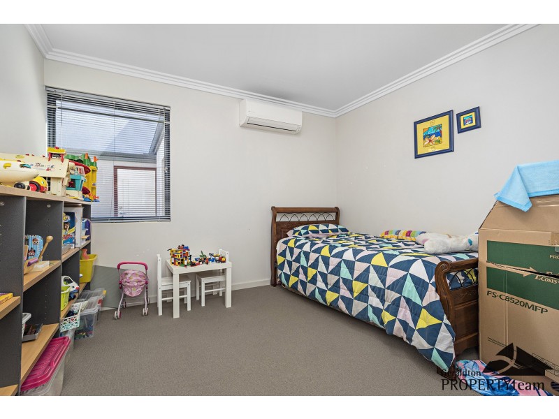 4/305 Chapman Road, Bluff Point WA 6530