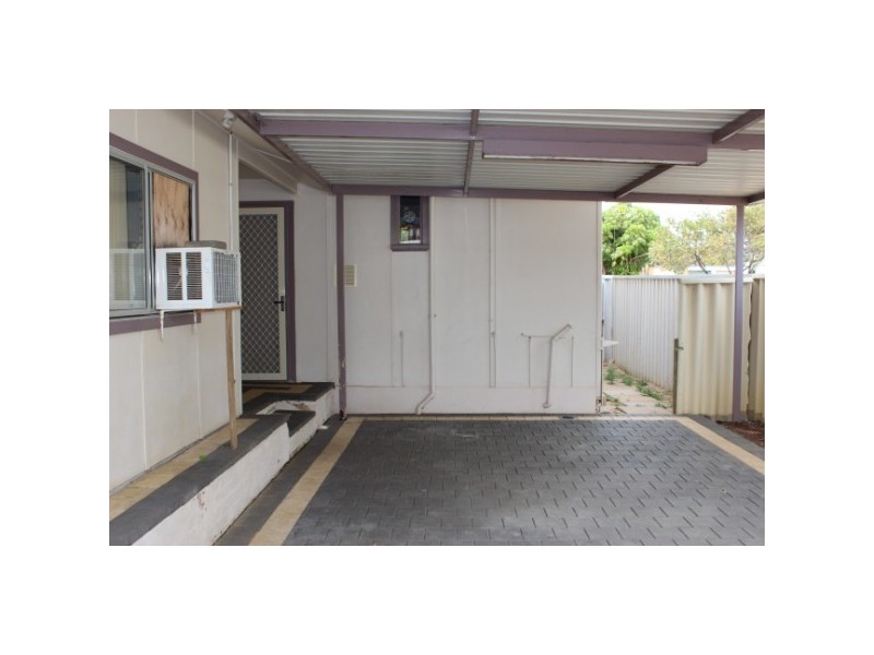 207A Fifth Street, Wonthella WA 6530