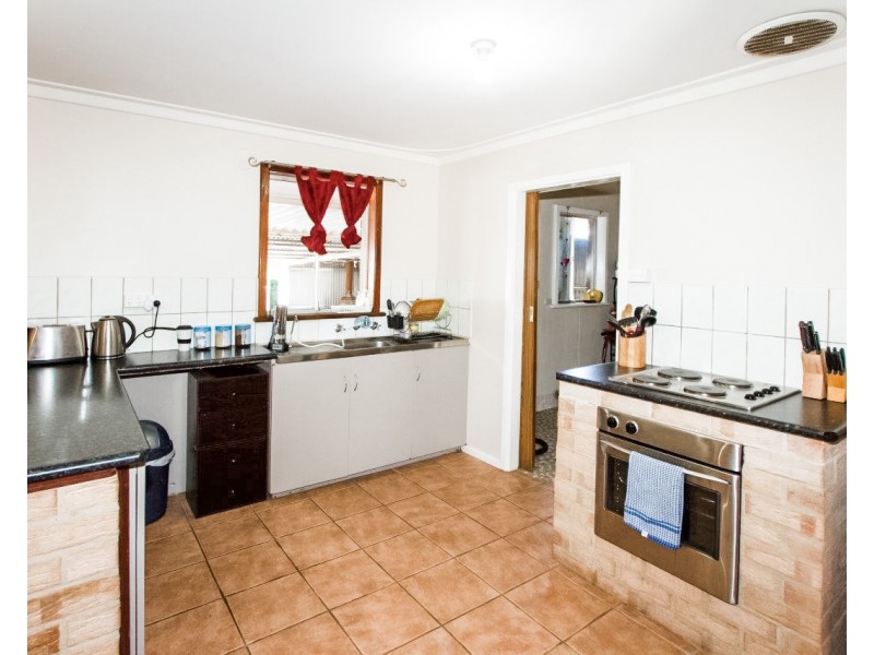 3 Kane Street, Mount Tarcoola WA 6530