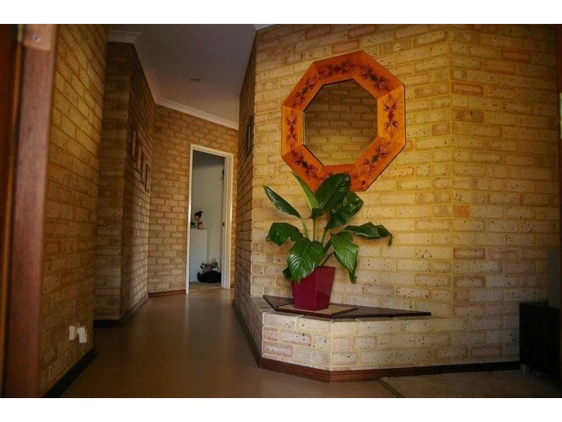 272 Durlacher St, Geraldton WA 6530