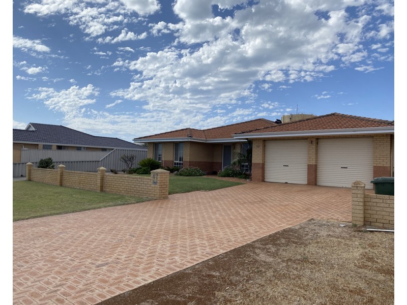 47 Barrett Drive, Wandina WA 6530