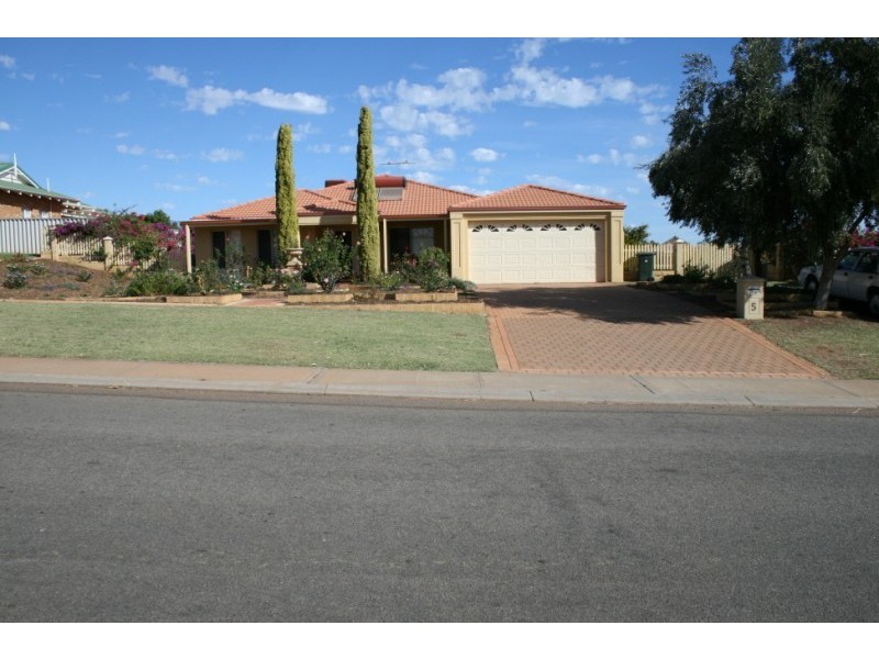 5 Bayside Blvd, Drummond Cove WA 6532