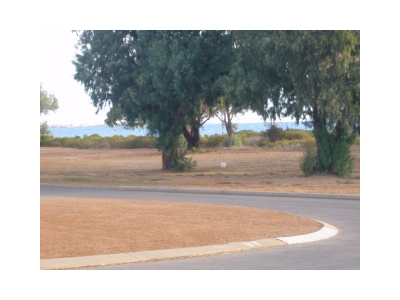 3 Fuller St, Bluff Point WA 6530