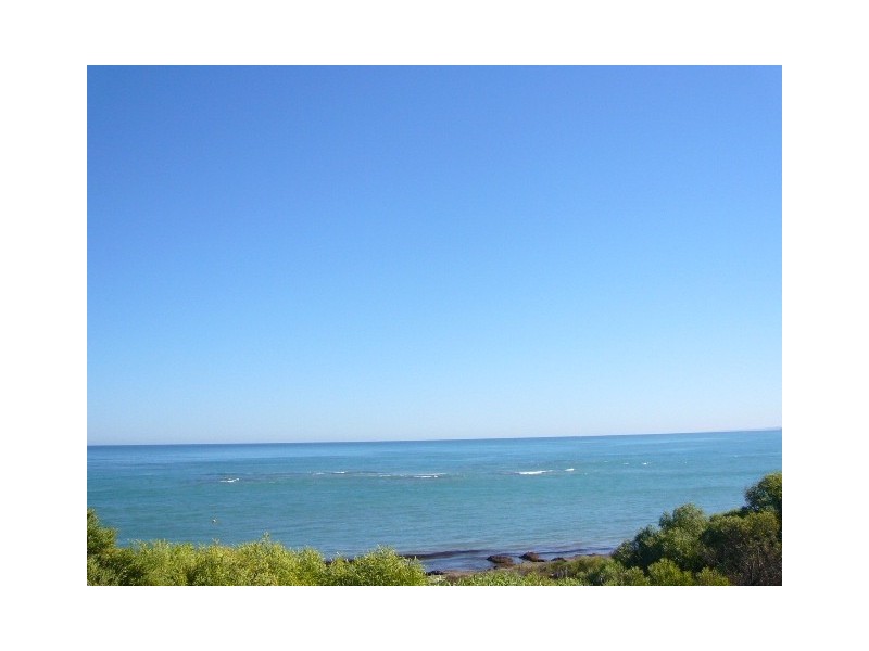 156 Glenfield Beach Drive, Drummond Cove WA 6532