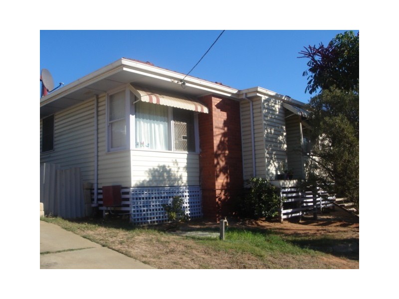 16 Cypress St, Rangeway WA 6530