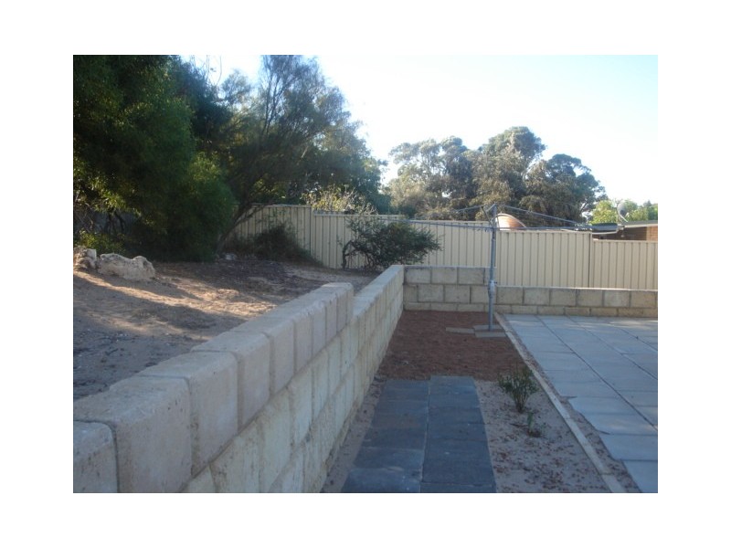 16 Cypress St, Rangeway WA 6530