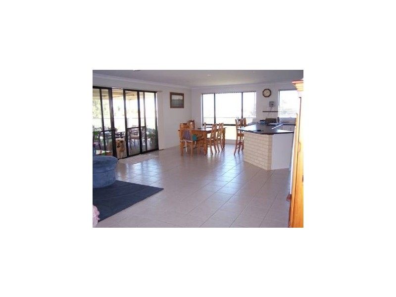 14 Penzance Way, Tarcoola Beach WA 6530