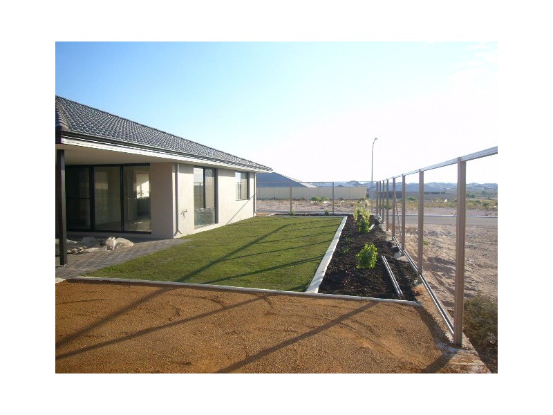 8 Alera Entrance, Wandina WA 6530
