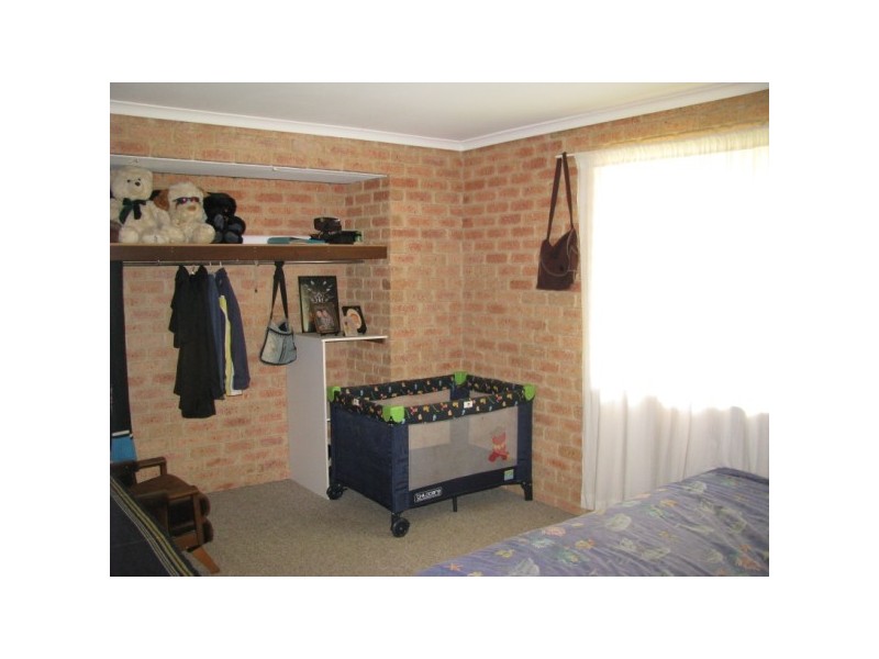 1 Eddington Close, Rangeway WA 6530