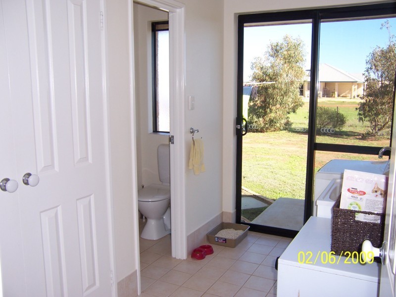19 Polwarth Pde, Deepdale WA 6532
