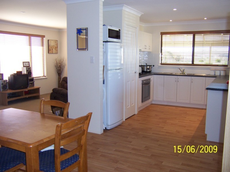19 Polwarth Pde, Deepdale WA 6532
