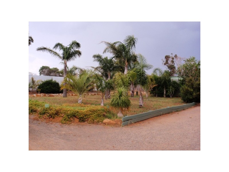 5 Elliott St, Isseka WA 6535