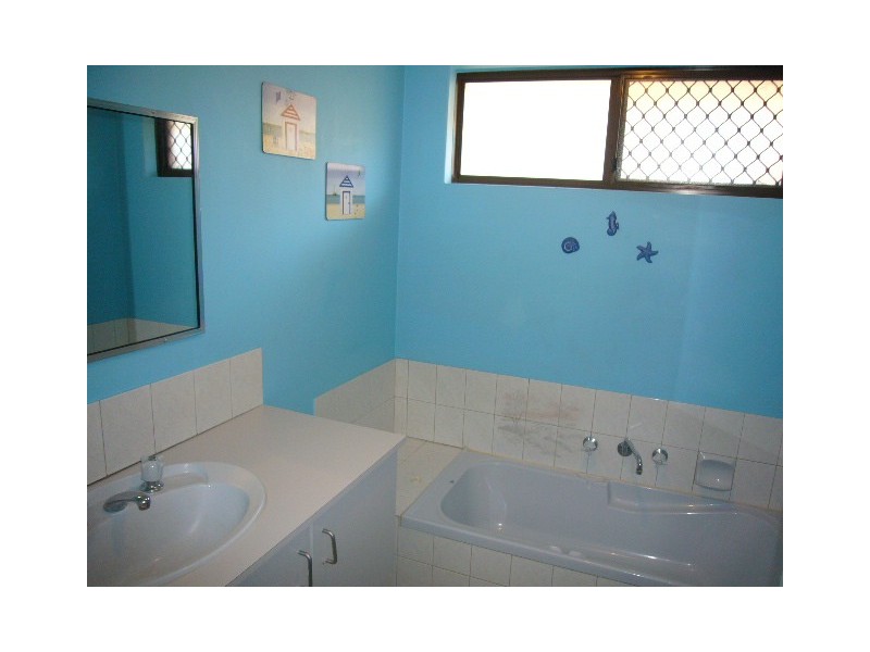 65 Blencowe Rd, Utakarra WA 6530