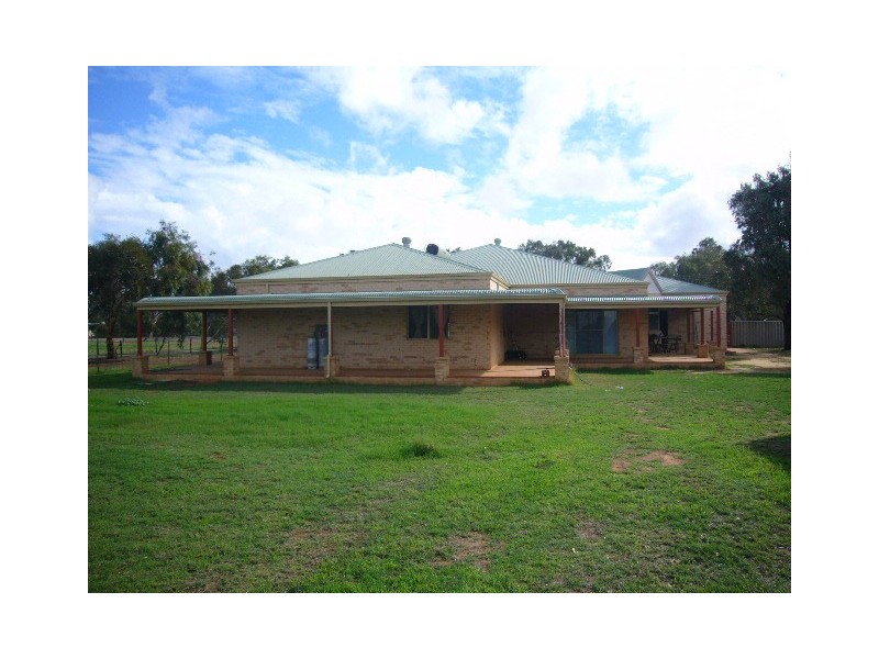 24 Polo Road, Deepdale WA 6532