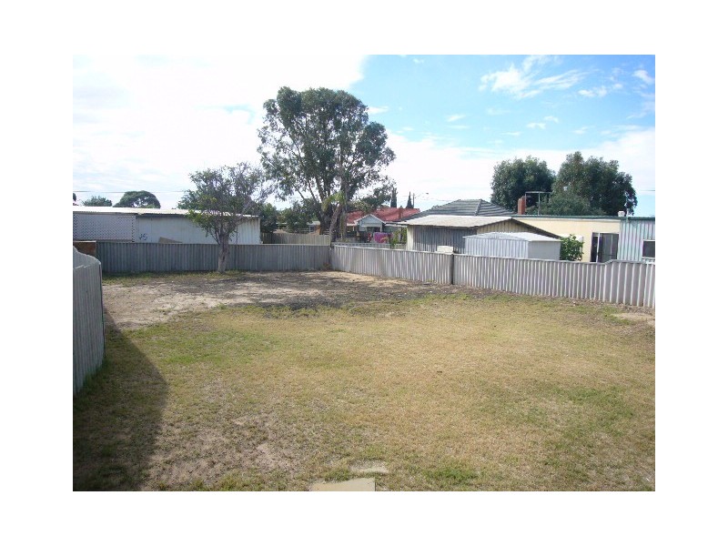 57b  Phelps St, Wonthella WA 6530