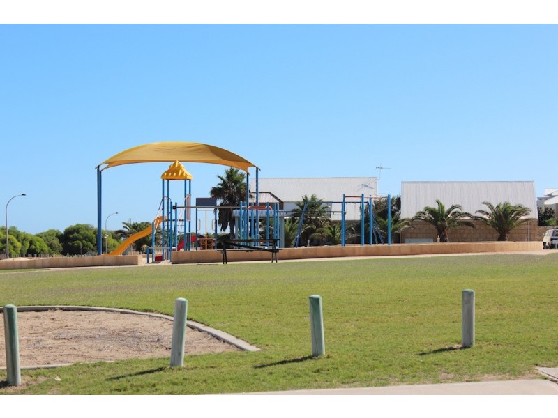 153 Glenfield Beach Drive, Glenfield WA 6532