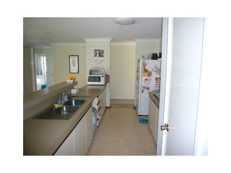 18 Endeavour Drive, Wandina WA 6530