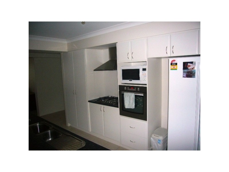 9 Schooner Pass, Glenfield WA 6532