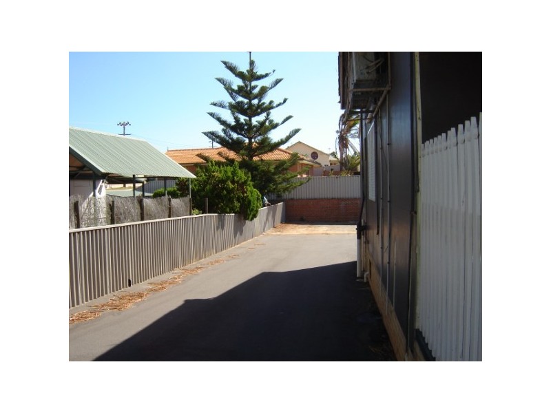 148 Durlacher St, Geraldton WA 6530