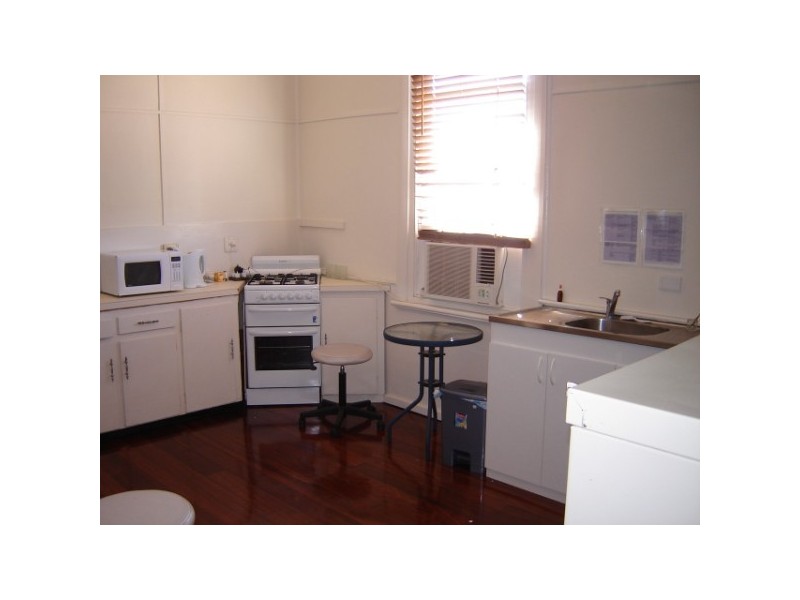 148 Durlacher St, Geraldton WA 6530