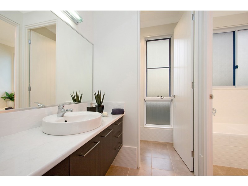 2 Highland Loop, Wandina WA 6530