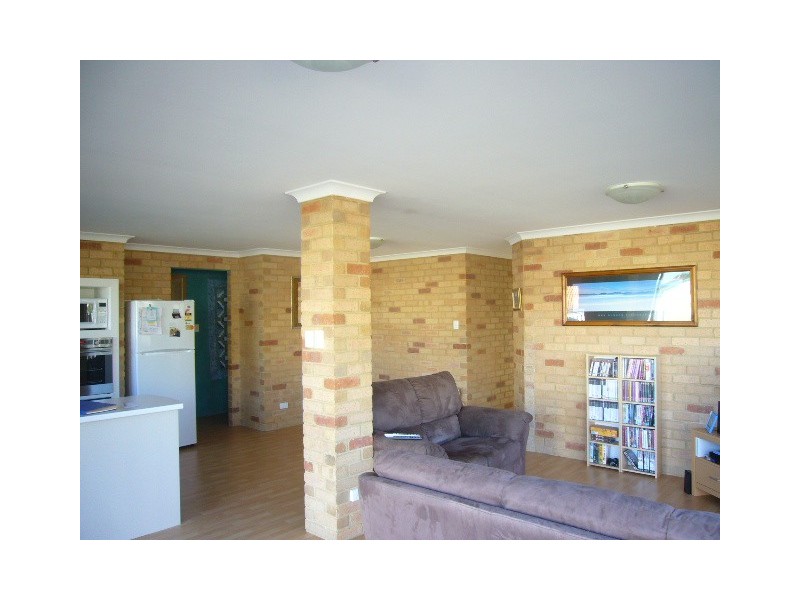 8 Teviot Close, Cape Burney WA 6532