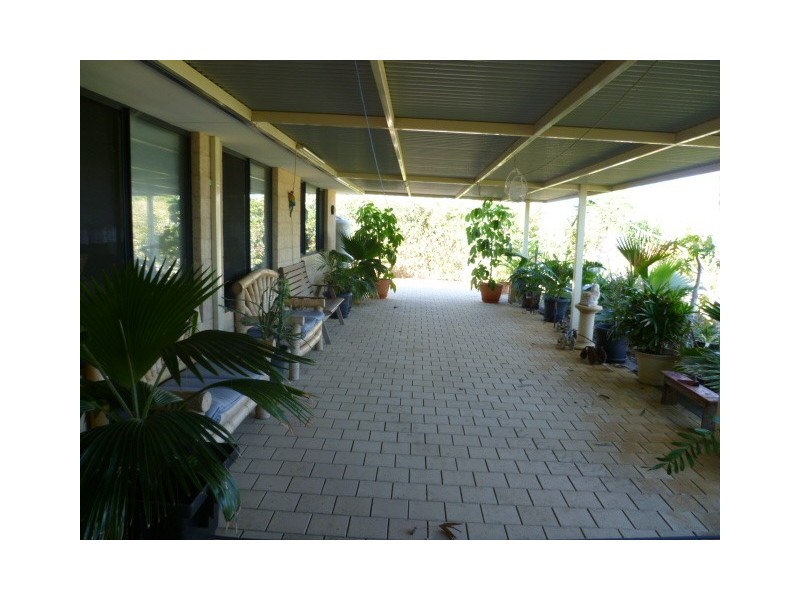 42 Waterfront Circle, Drummond Cove WA 6532