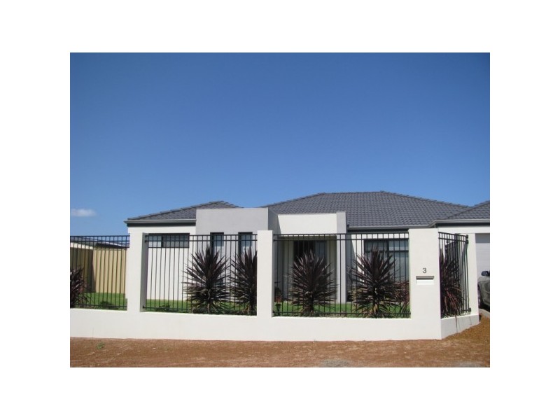 3 Tartan Place, Wandina WA 6530