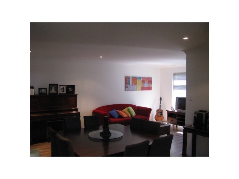 3 Tartan Place, Wandina WA 6530