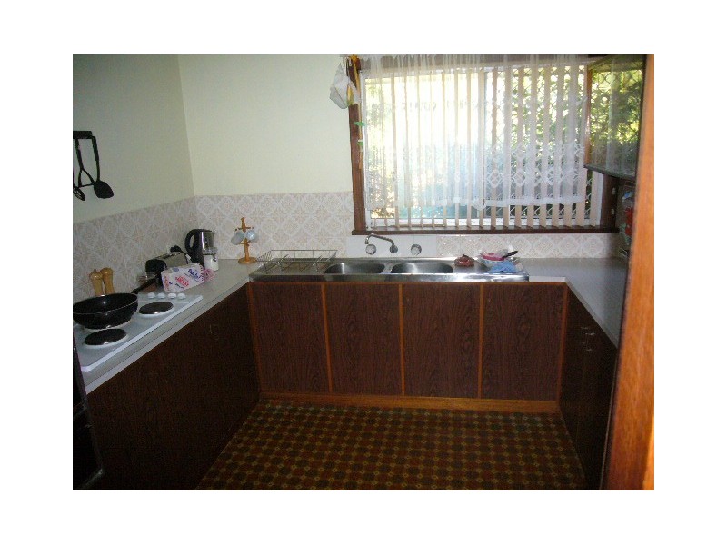 15 Petchell Street, Rangeway WA 6530