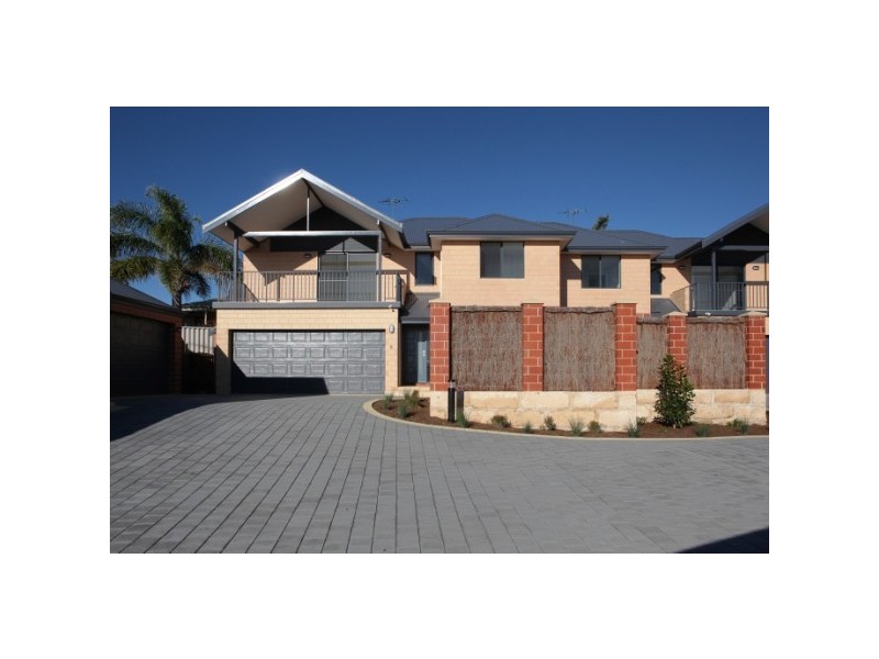 16/2 McDermott Avenue, Wandina WA 6530