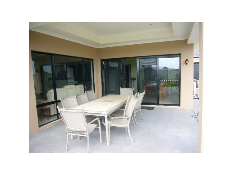 10 Ajax Drive, Wandina WA 6530