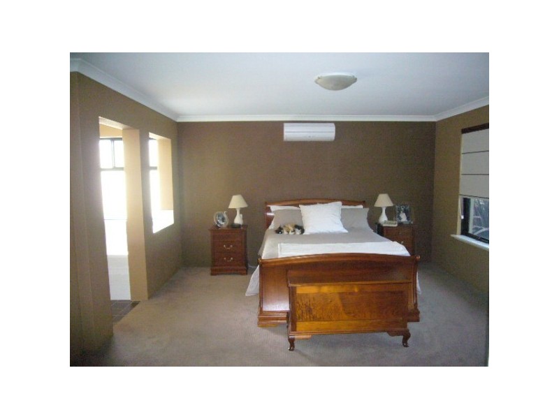 10 Ajax Drive, Wandina WA 6530