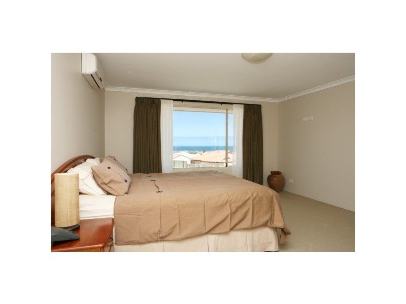 5 Toba Nook, Wandina WA 6530