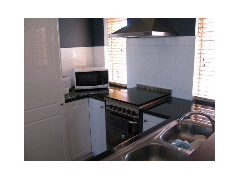 26 Broadbank Lane, Beachlands WA 6530