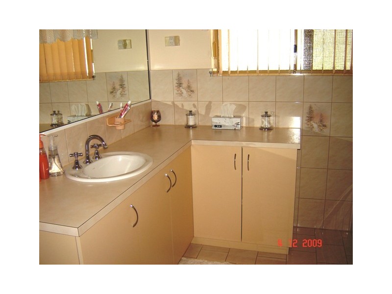 33 Sunnybanks Drive, Strathalbyn WA 6530