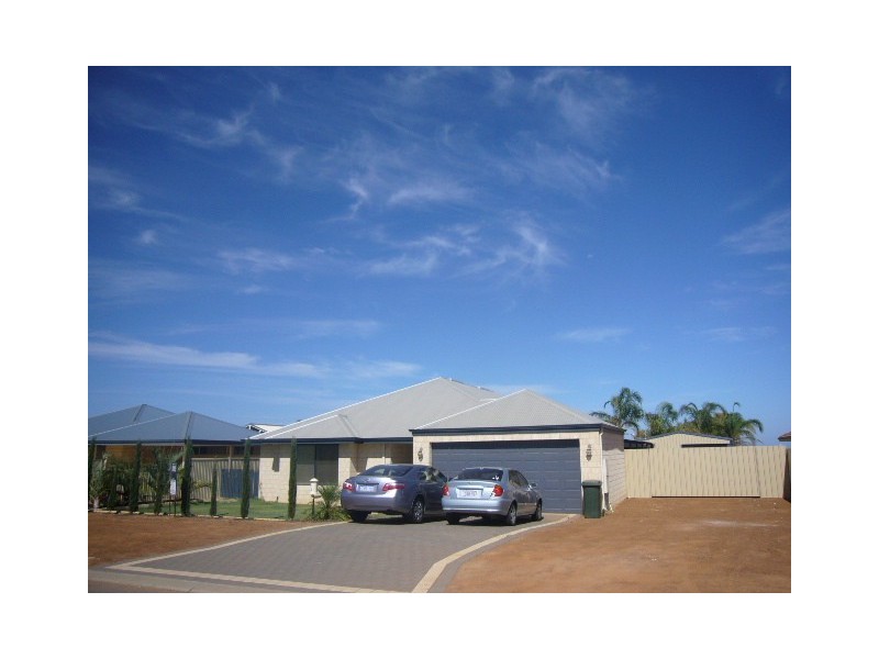 41 Sutcliffe Road, Waggrakine WA 6530