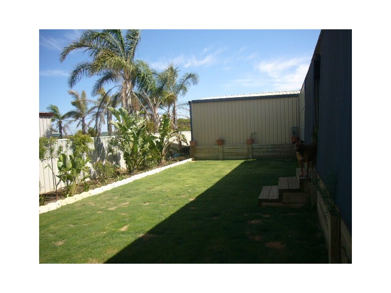 41 Sutcliffe Road, Waggrakine WA 6530