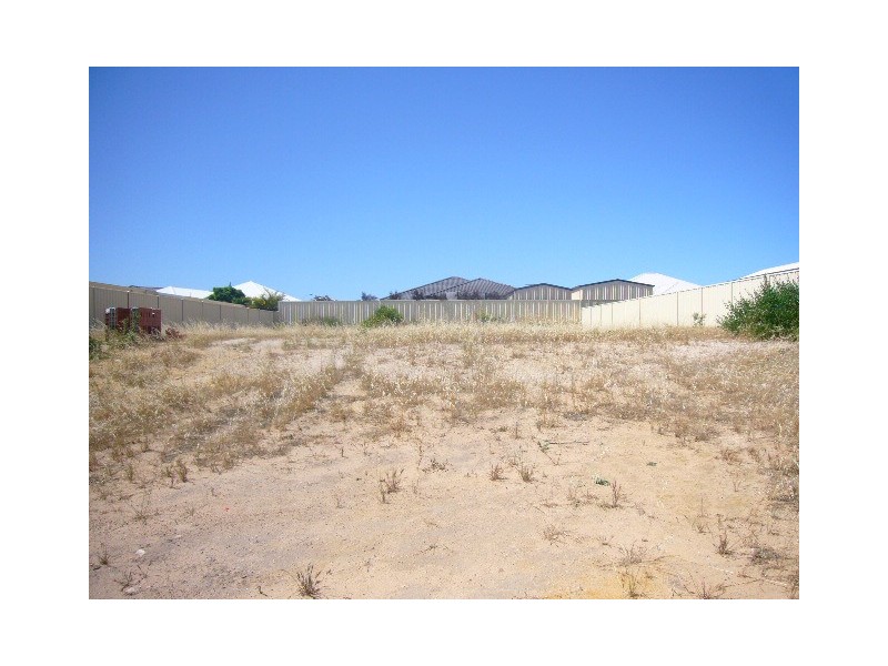 30 Reg Percy, Wandina WA 6530