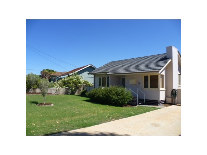 118 Fraser Street, Beachlands WA 6530