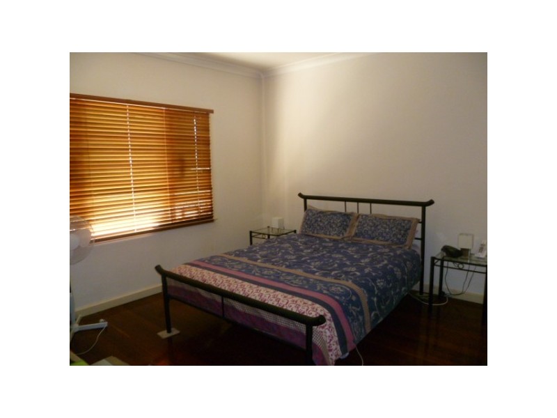 118 Fraser Street, Beachlands WA 6530