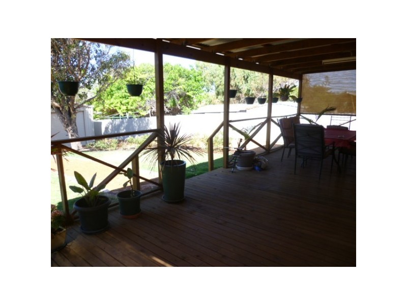 118 Fraser Street, Beachlands WA 6530