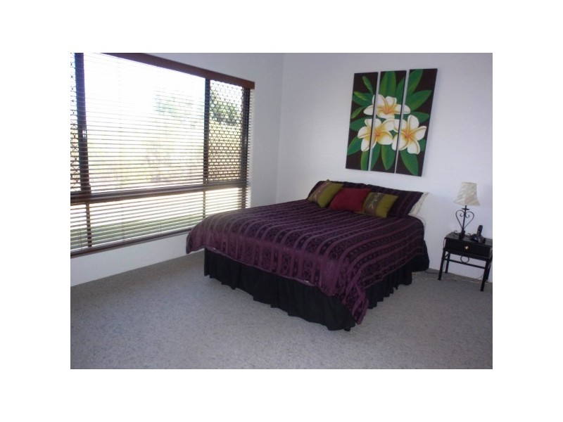 2 Polwarth Parade, Deepdale WA 6532