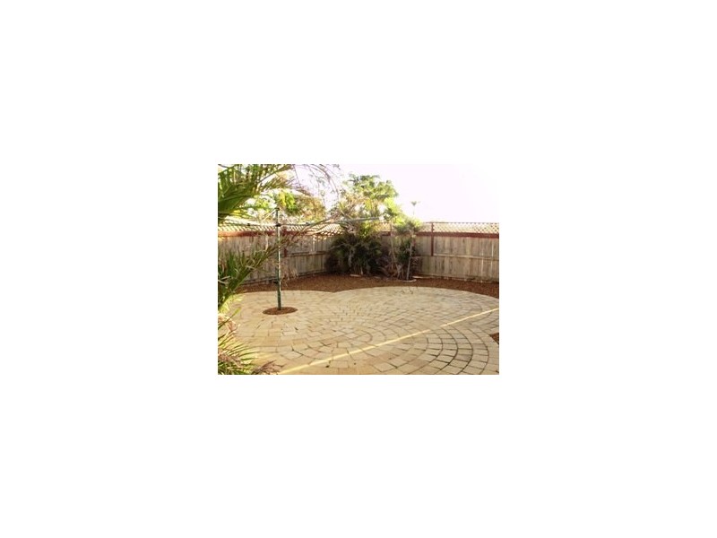 2 Polwarth Parade, Deepdale WA 6532