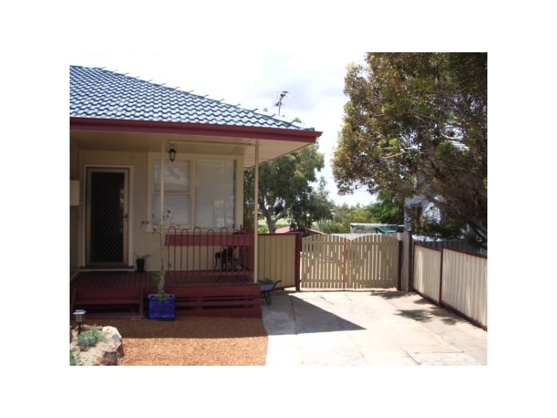 7 Felicia Street, Rangeway WA 6530