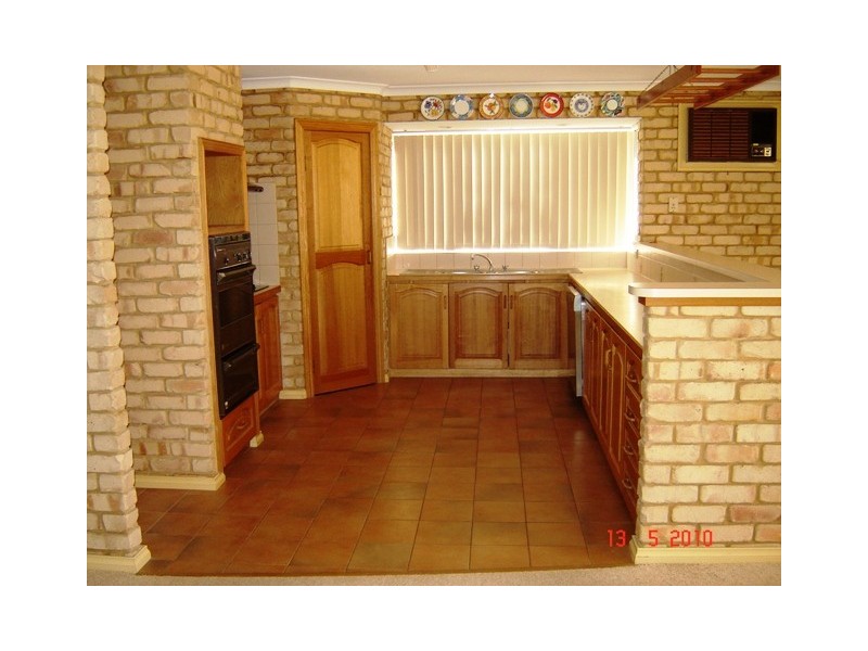 33 Seaview Blvd, Wandina WA 6530