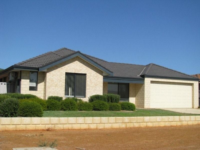 8 Nautilus Cres, Sunset Beach WA 6530