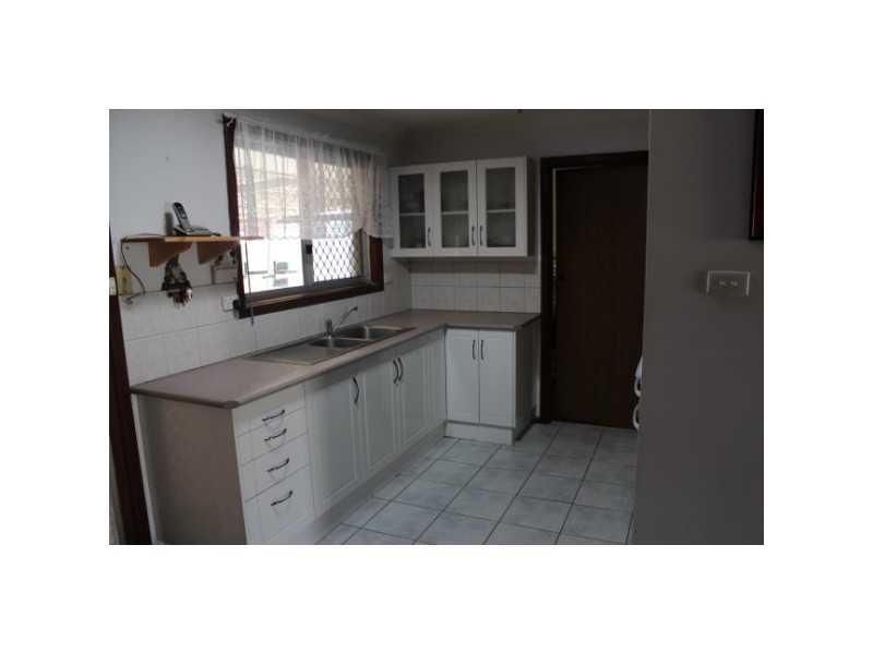 2 Nerrel Street, Waggrakine WA 6530