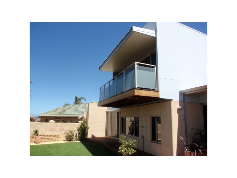 14 Sheldon Place, Tarcoola Beach WA 6530