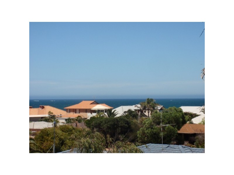 14 Sheldon Place, Tarcoola Beach WA 6530